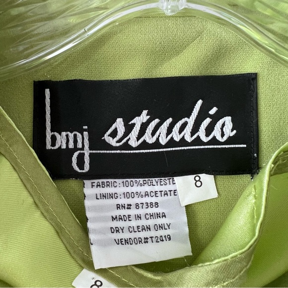 BMJ Studio Women’s 3 Piece Skirt Suit Size 8 Includes Jacket, Top and Skirt - Picture 2 of 16